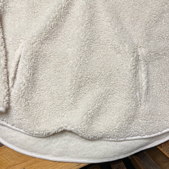 Francescas off white sherpa hoody with pockets size medium - Picture 3 of 5